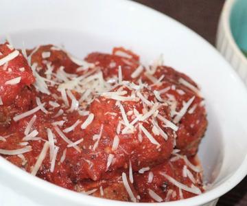 Albóndigas de carne molida en salsa de tomate