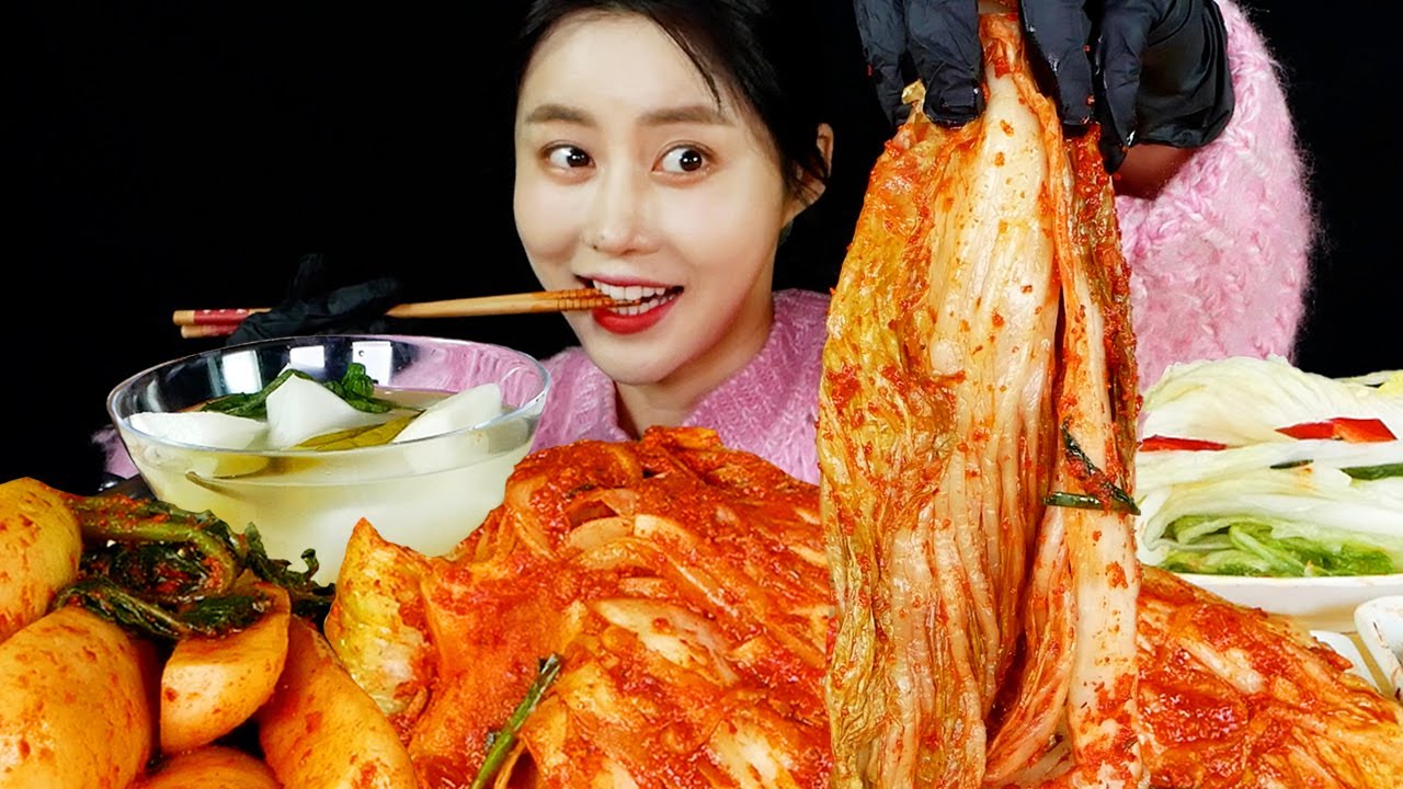 김치? 먹방! 6가지 김치를 원 없이 먹어 보기! KOREAN HOME FOOD KIMCHI EATING