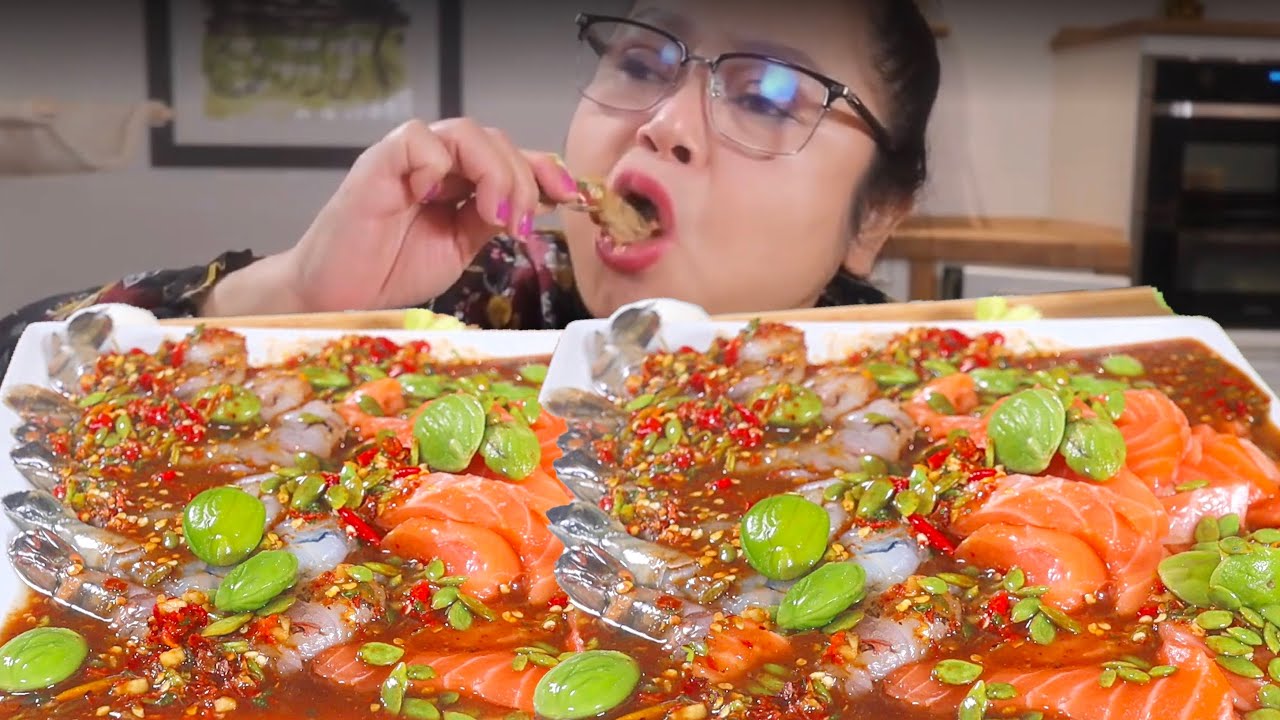 Camarones gigantes marinados y acompañados con pla ra y salmón fresco ??? | Yainang