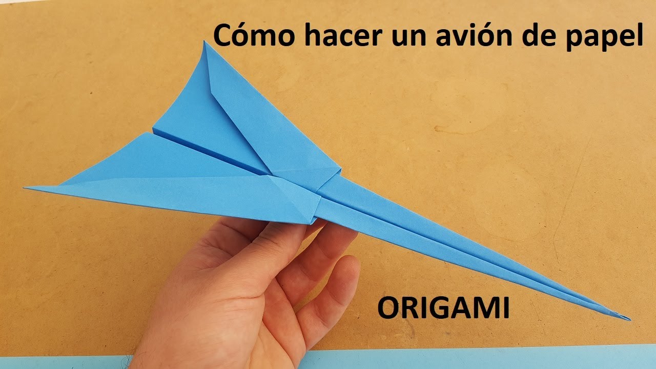 ? Cómo hacer un AVIÓN de papel que **VUELA MUCHO** | Origami FÁCIL ✅