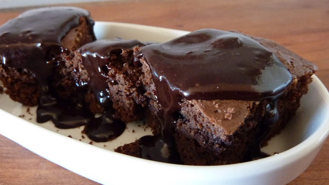 Receta: Brownies con salsa de Chocolate [Sin Gluten ni leche]
