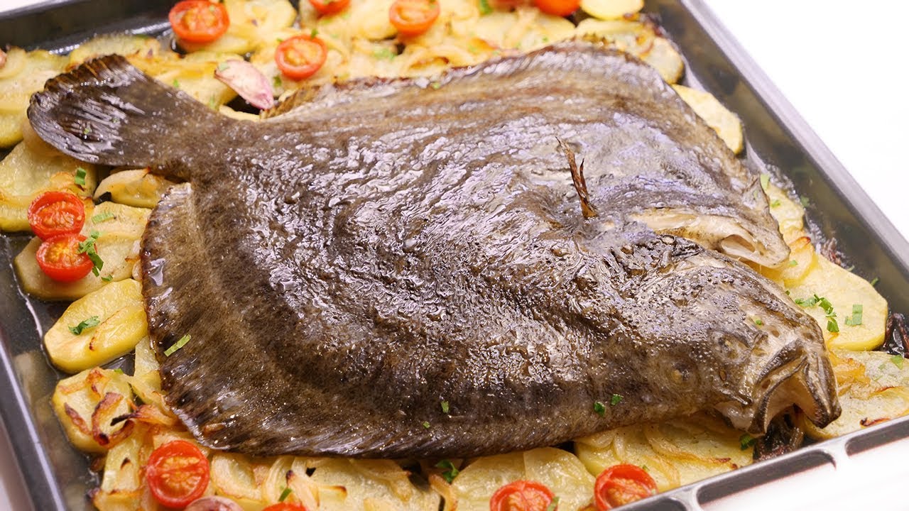 Rodaballo al Horno con Patatas | Receta de Pescado muy Fácil y Deliciosa