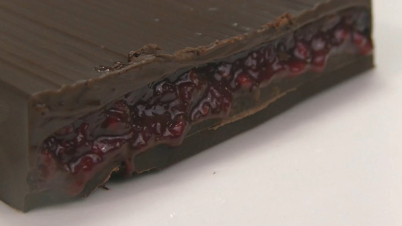 ⭐ Cómo hacer turrón de chocolate con mermelada | Chocolate relleno ⭐