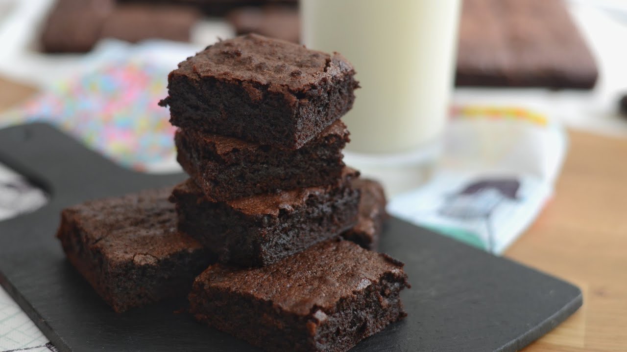 The Easiest Brownies Recipe You'll Ever Make