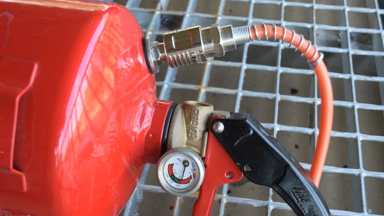 Hidroilimpiadora casera a presión con un extintor - Homemade pressure washer with fire extinguisher