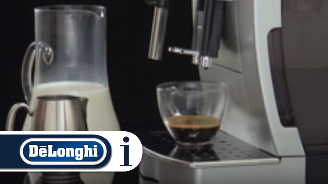 Zubereiten von Cappuccino mit Ihrer De'Longhi Magnifica S ECAM 22.110 Kaffeemaschine