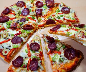 Pizza sin levadura durante 15 minutos. Cuando no tienes idea de qué cocinar, esta pizza te salva.