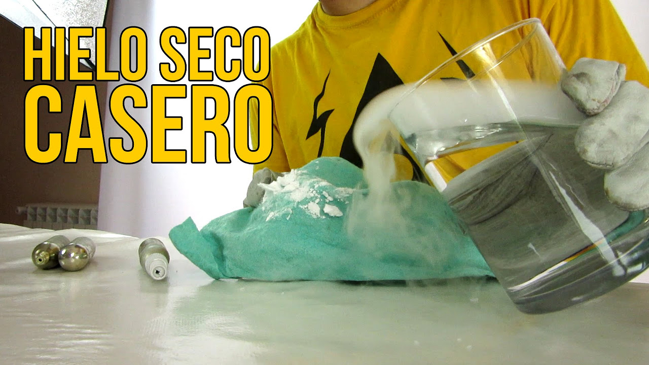 Cómo hacer hielo seco casero (Experimentos Caseros)