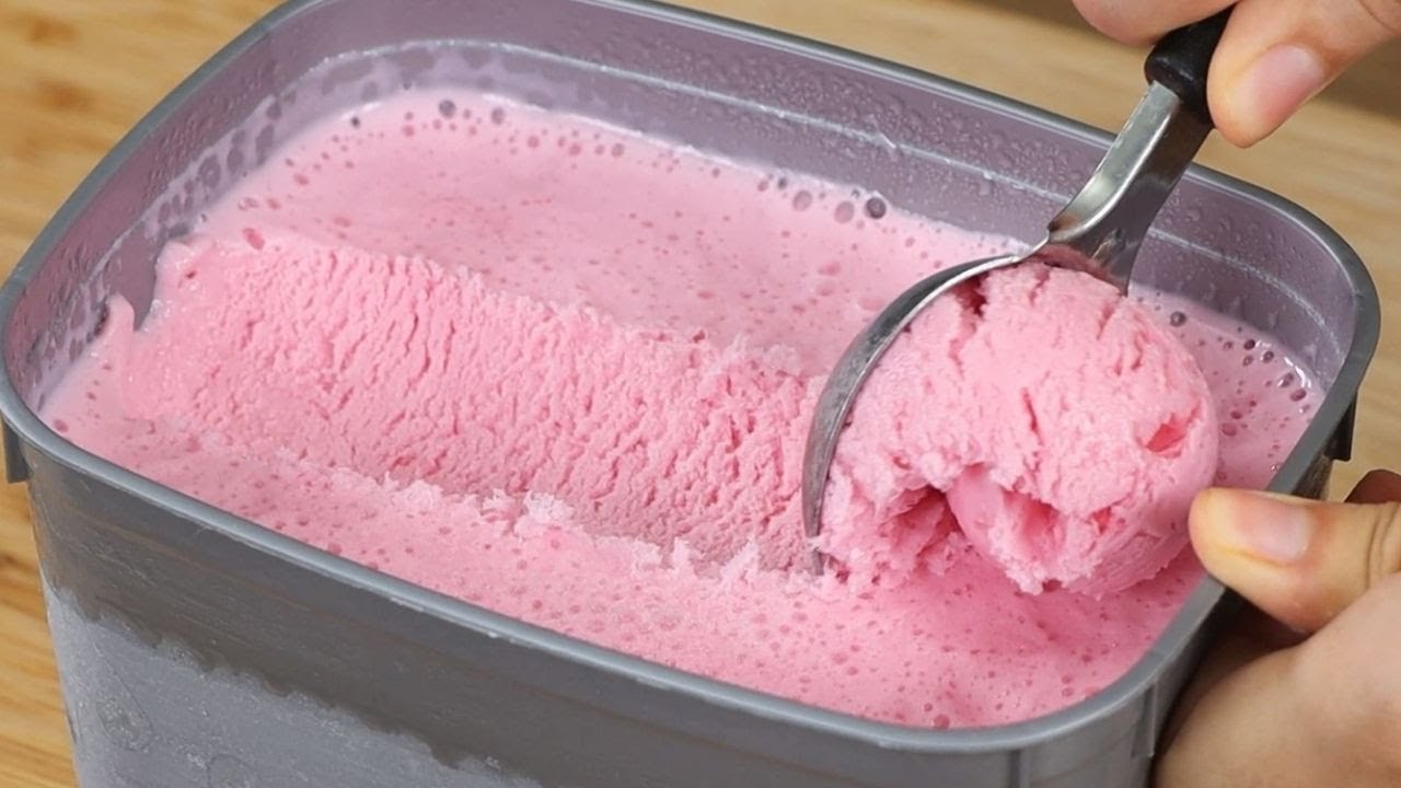 Delicioso helado de fresa y limón con tan solo 3 ingredientes