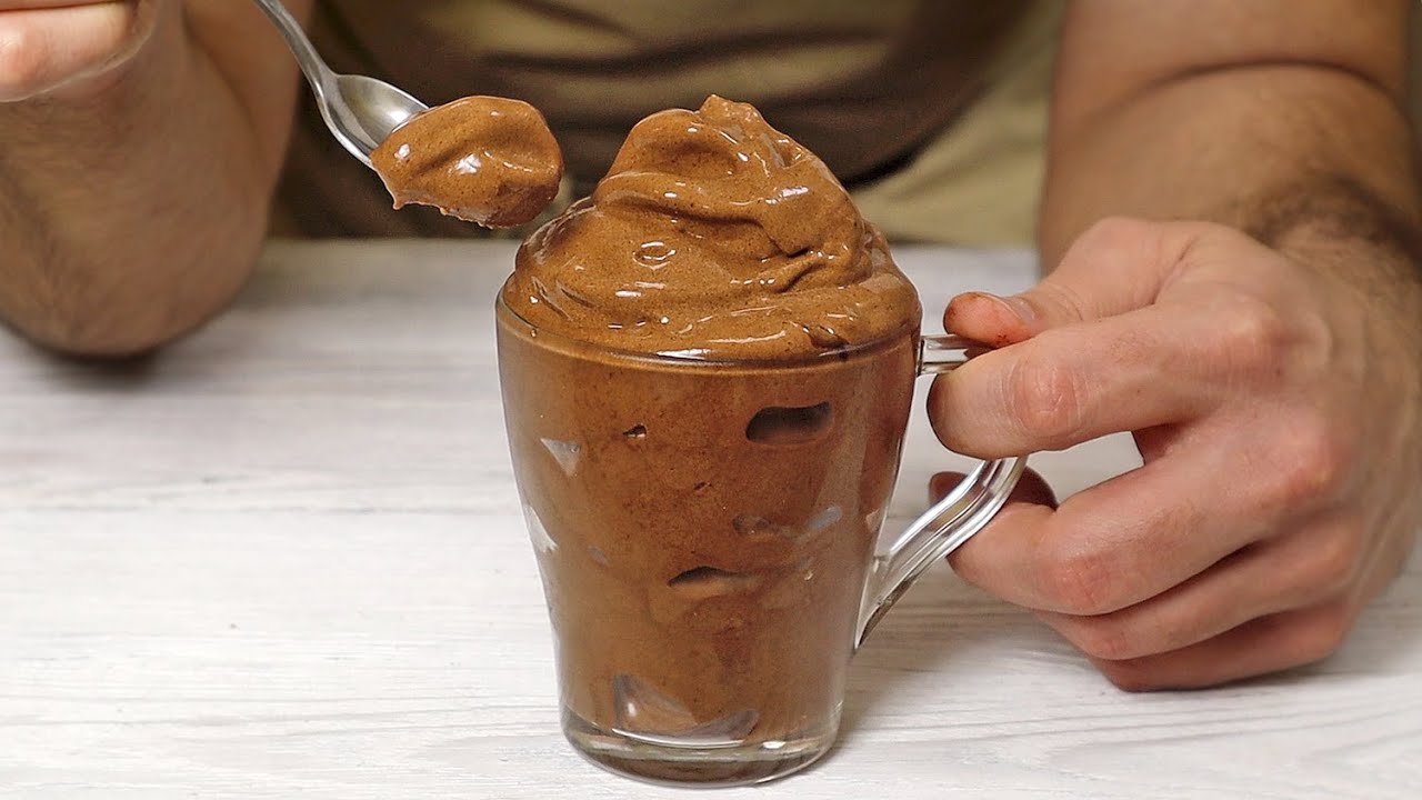 ¡Helado sin azúcar en 1 minuto! ¡Sin crema! ¡Postre en 1 minuto de un plátano!