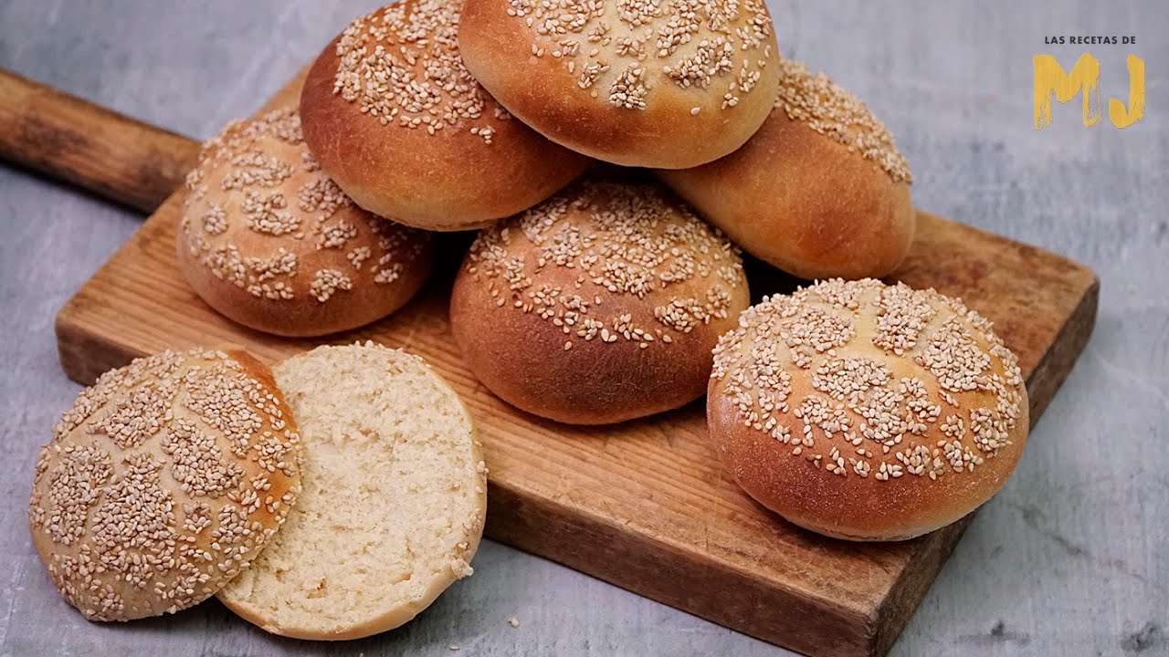 Pan de hamburguesa casero | Tierno, esponjoso ¡y no se rompe!