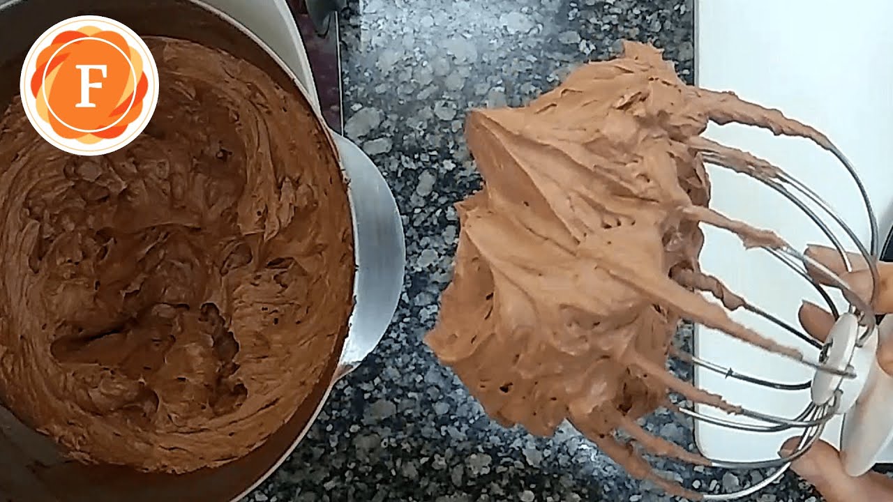 Ganache Batida de Chocolate Semiamargo suave y aireada || Feather Sweets