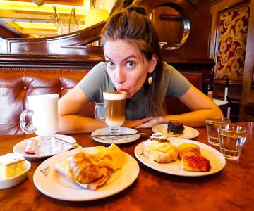 Tour gastronómico DESAYUNO ARGENTINO en BUENOS AIRES! 🥐☕ Qué COMER para desayunar en Buenos Aires