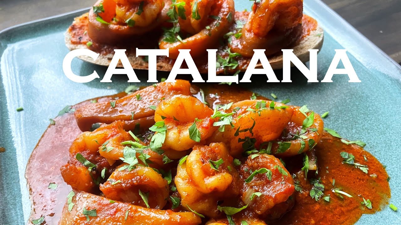 Calamares con gambas a la catalana. Antigua receta española. Deliciosamente picante. calamar.