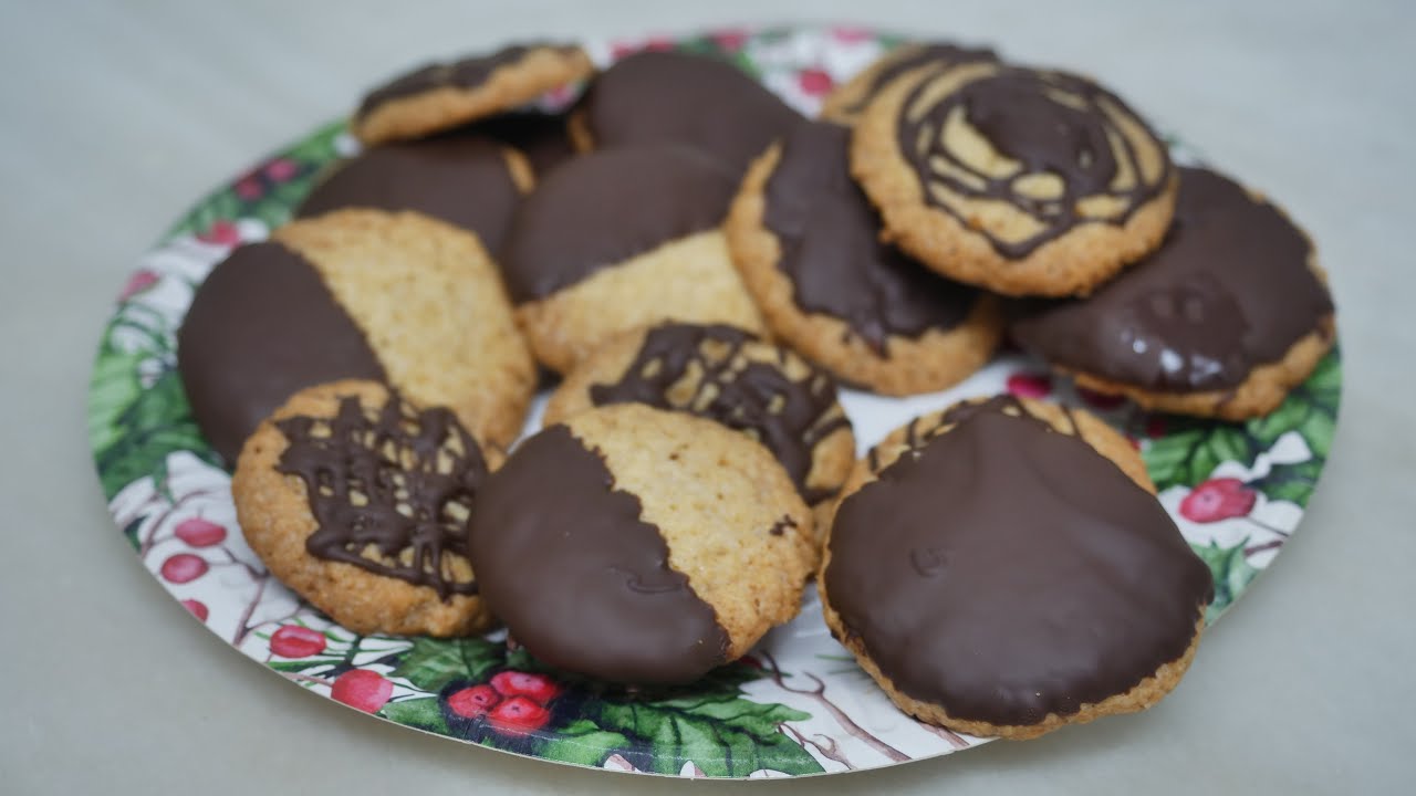 Galletas de coco - galletas de coco bañadas con chocolate - Recetas en menos de 3 minutos