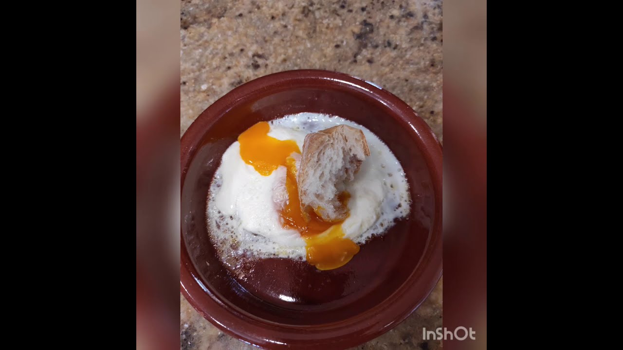 Hacer 🍳🍳🍳 HUEVO FRITO 🍳🍳🍳en freidora SIN ACEITE. AIRFRYER. Huevo en freidora de aire.