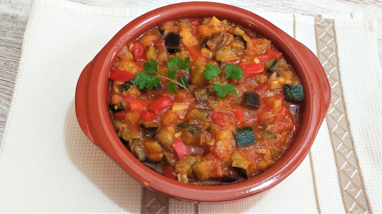 PISTO de Verduras Casero, Fácil y RICO-(Receta paso a paso de Cocinando con Jenny) @Recetas faciles