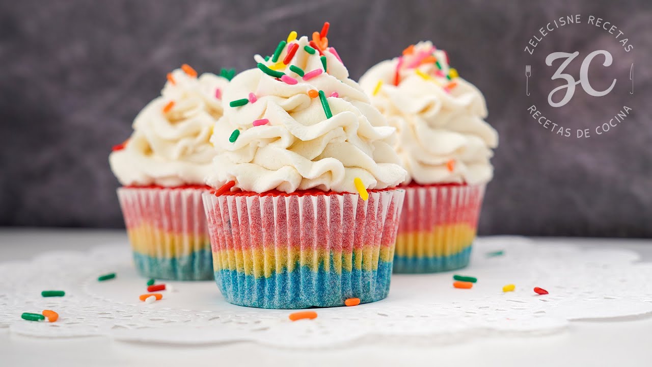 Cupcakes Arcoiris de Vainilla 🌈🧁 Como hacer cupcakes de colores 🌈🧁