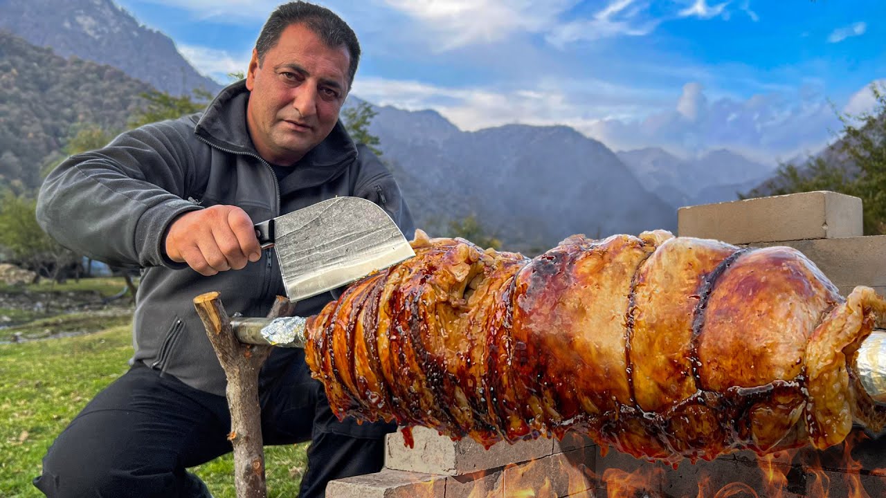 ¡El sabor divino de la carne de cordero en tandoor! Plato Tradicional De Azerbaiyán