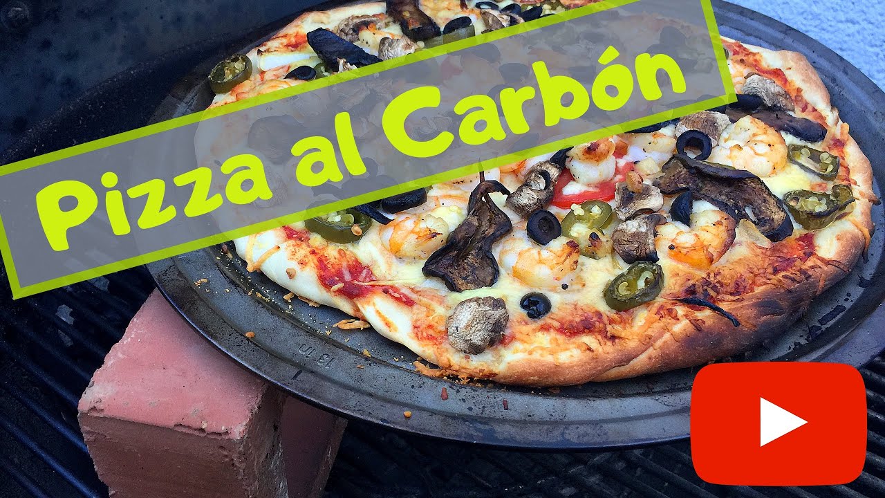 Pizzas al carbón en el Weber Performer