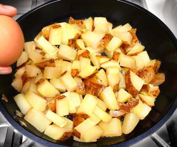 Deliciosa receta de patatas fritas - Preparándose rápida y fácilmente
