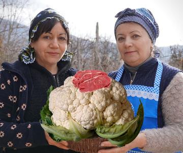 Grandma Cooked Delicious Cauliflower Dishes in the Village