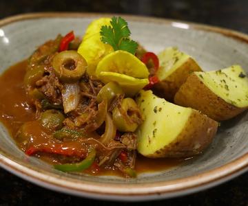 Otra alternativa para preparar la CARNE en tus almuerzos, te encantará esta ropa vieja