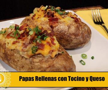 Papas Rellenas con Tocino y Queso / Papa al Horno