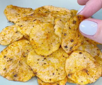¿Quieres patatas fritas? ¡Cocine chips saludables en el microondas en 5 minutos!