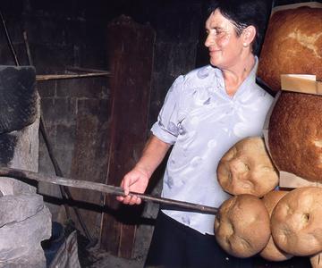 ROSQUILLAS Y SOBAOS artesanos. Elaboración tradicional en horno de leña | Repostería | Documental