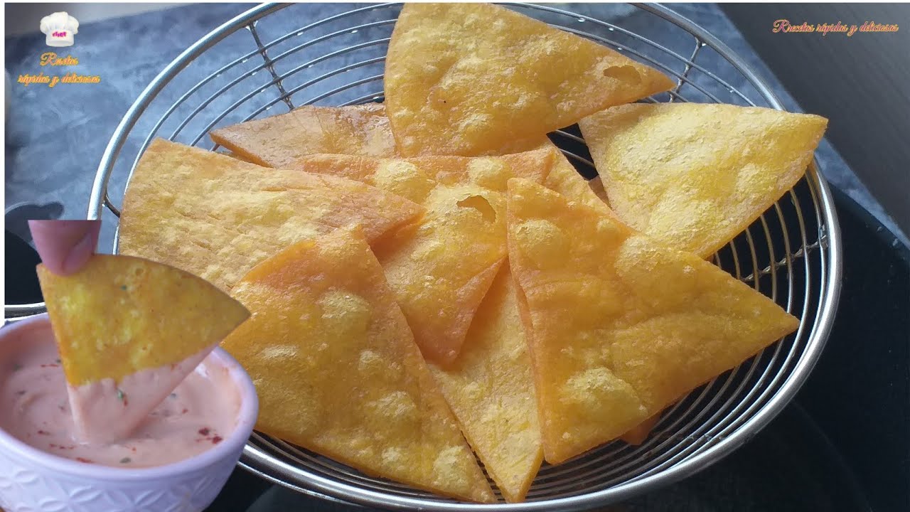 cómo hacer chips de maíz crujientes con salsa muy sabrosa /como hacer doritos en casa(subtítulos)