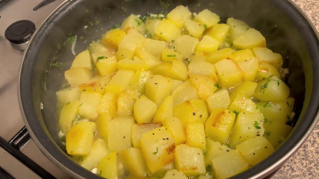 Como HACER PATATAS AL AJILLO Fáciles y Ricas