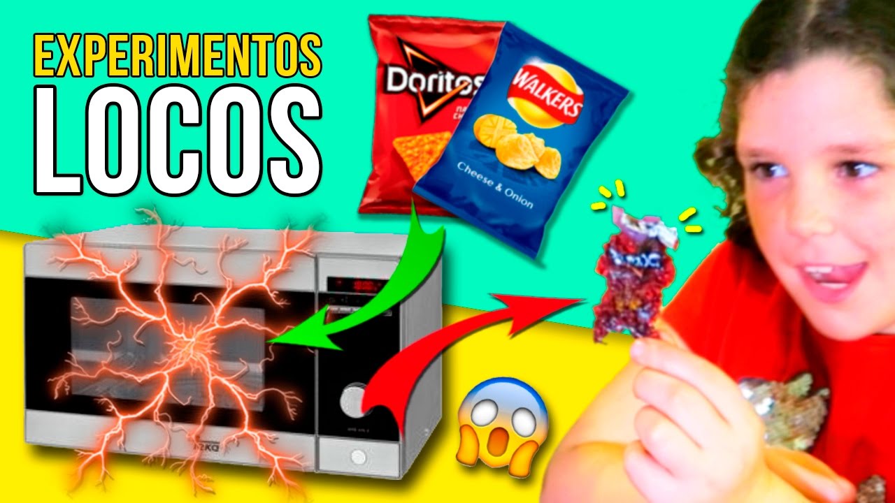 ¡¡Esto es lo que OCURRE si metes BOLSAS de patatas FRITAS en el MICROONDAS!! 🙀 EXPERIMENTOS caseros