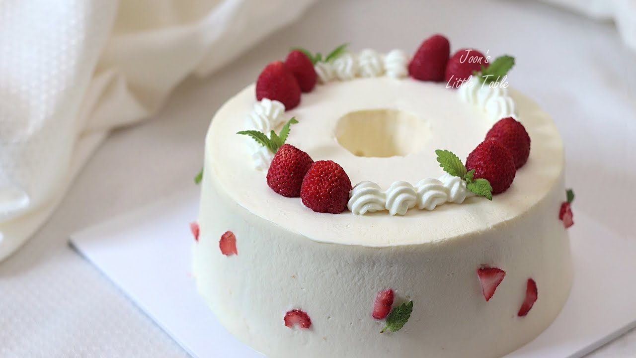Lovely White Chocolate Cream Chiffon Cake for beginners