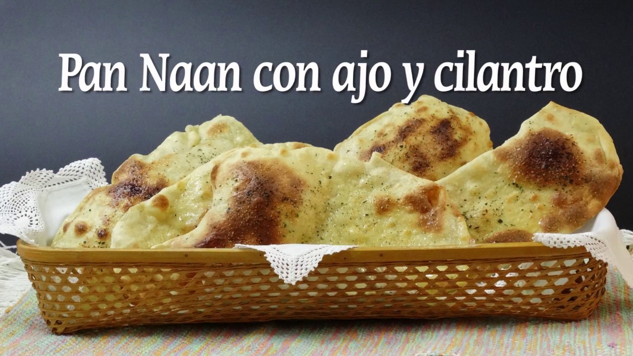 PAN NAAN CON AJO Y CILANTRO.