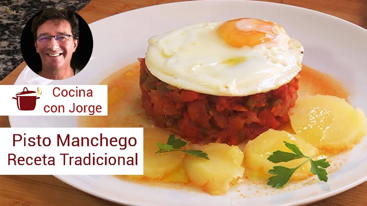 Receta Perfecta de Pisto Manchego 🍳 Huevo Frito y Patatas. Le encantará a toda la familia.