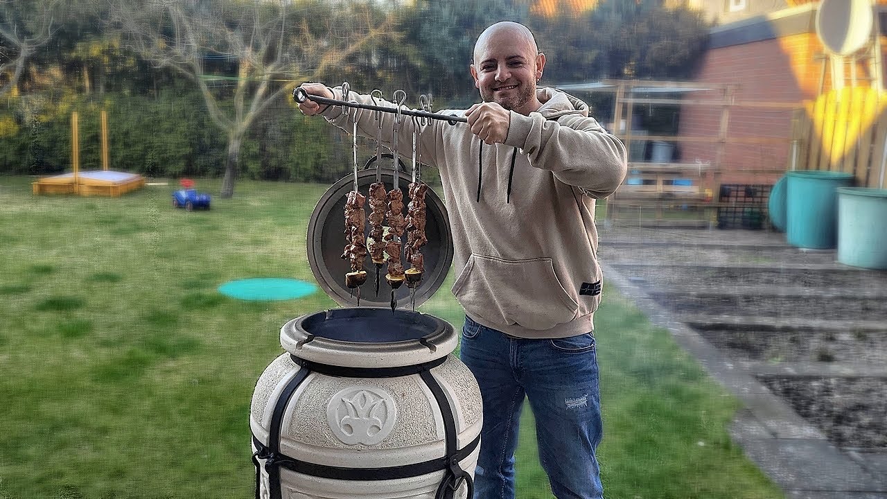 Shashlik en el tandoor/tandir (martillo) 🔥 y quema en el primero