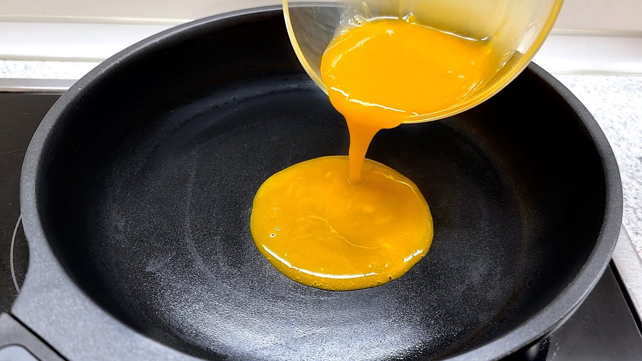 ¡Solo fríe los huevos de esta manera y el resultado será delicioso! Nueva receta #032