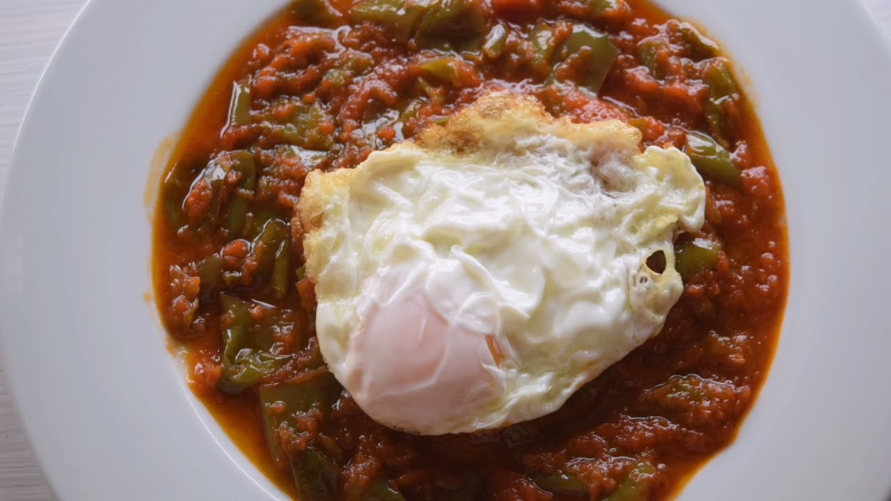 Tomate frito con Pimientos, Pisto Manchego | Receta Tradicional Rápida y Saludable