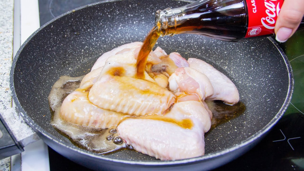 Una receta rápida de alitas de pollo con cola, es deliciosa. Solo 3 ingredientes