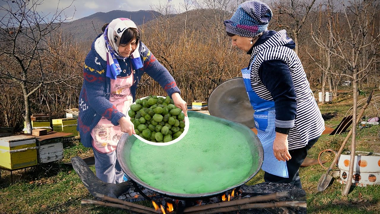 We Made Healthy Kiwi Jam and Kiwi Dessert in the Village